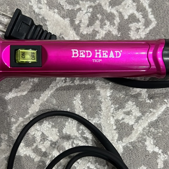 Bed Head Curling Wand - Picture 2 of 3